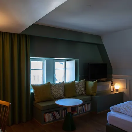 Et La K - Basel Airport 4*