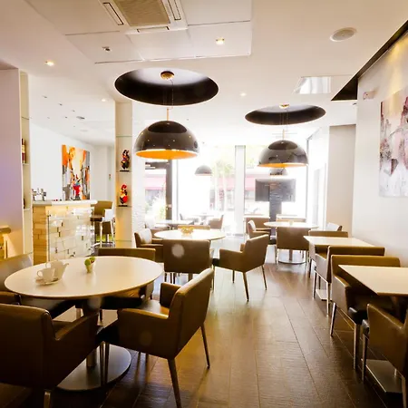 Hotel Et La K - Basel Airport