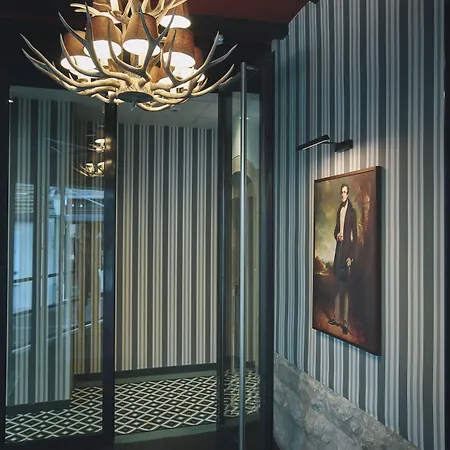 Hotel Et La K - Basel Airport