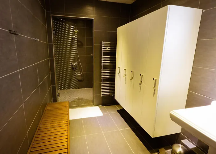 Et La K - Basel Airport