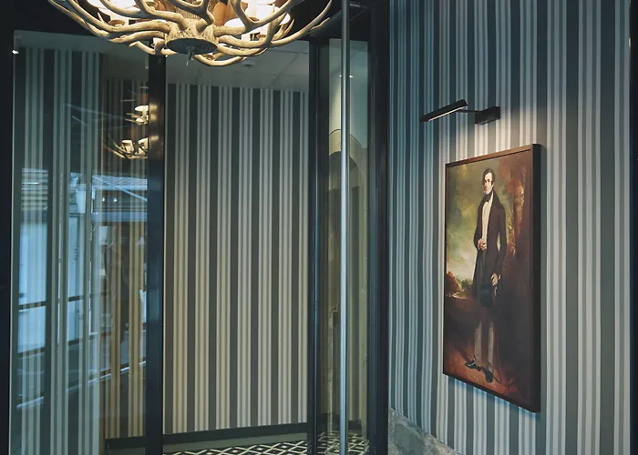 Hotel Et La K - Basel Airport